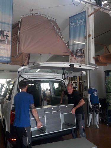 Ein Ecocamper entsteht bei Vanessa mobilcamping in Großhöhenrain
